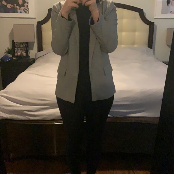 H and M Checkered Grey Blazer Women’s - Picture 2 of 4